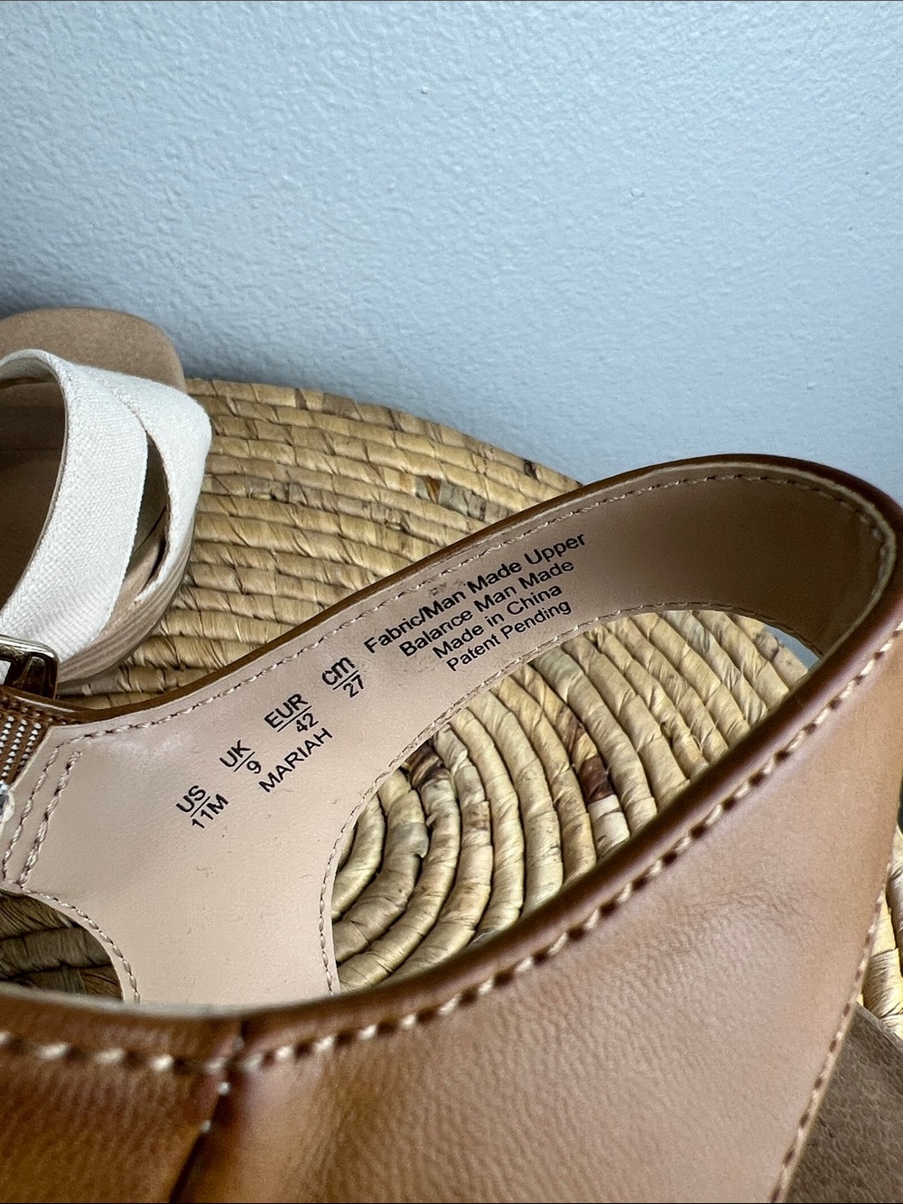 Dr. Scholl's Mariah Cream and Tan Sandals - Picture 5 of 10